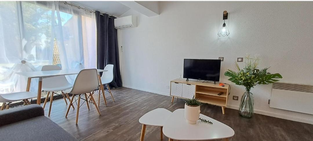 Appartement Residence De Vacances Les Hameaux De Camargue Arles Eksteriør bilde